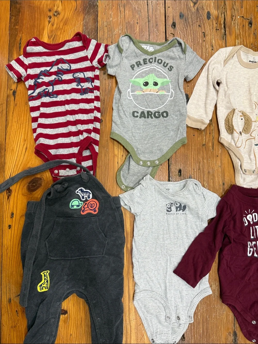 Mixed Baby Boy Bodysuit and Outfit Bundle size 6 to 9 months Star Wars